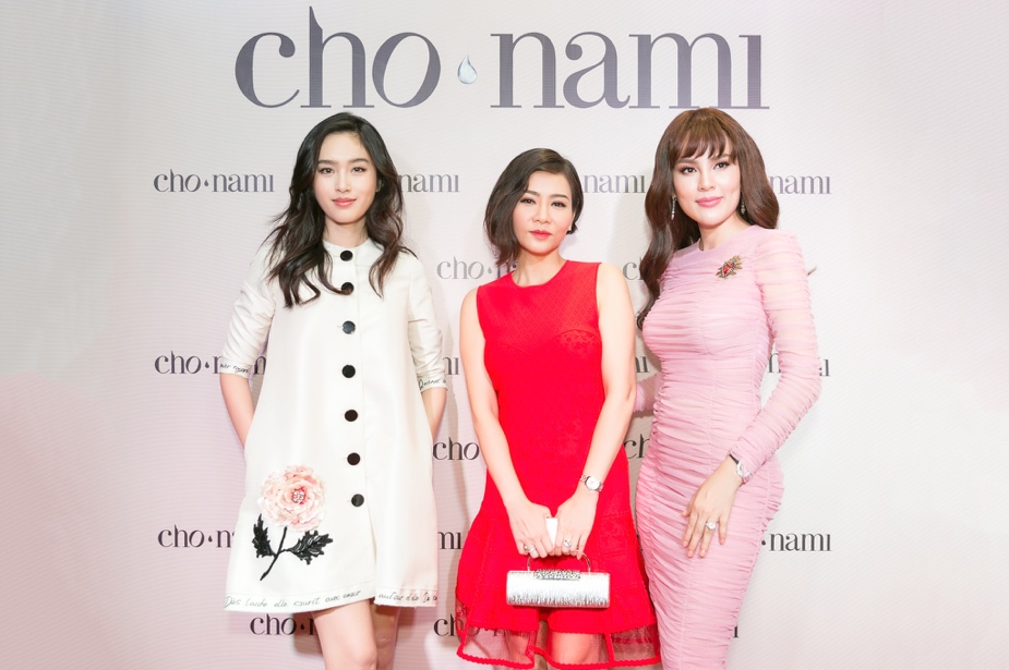 Nữ thần chuyển giới Nong Poy và Phương Lê gây náo loạn tại sự kiện - Ảnh 4. Nữ thần chuyển giới Nong Poy và Phương Lê gây náo loạn tại sự kiện - Ảnh 4.