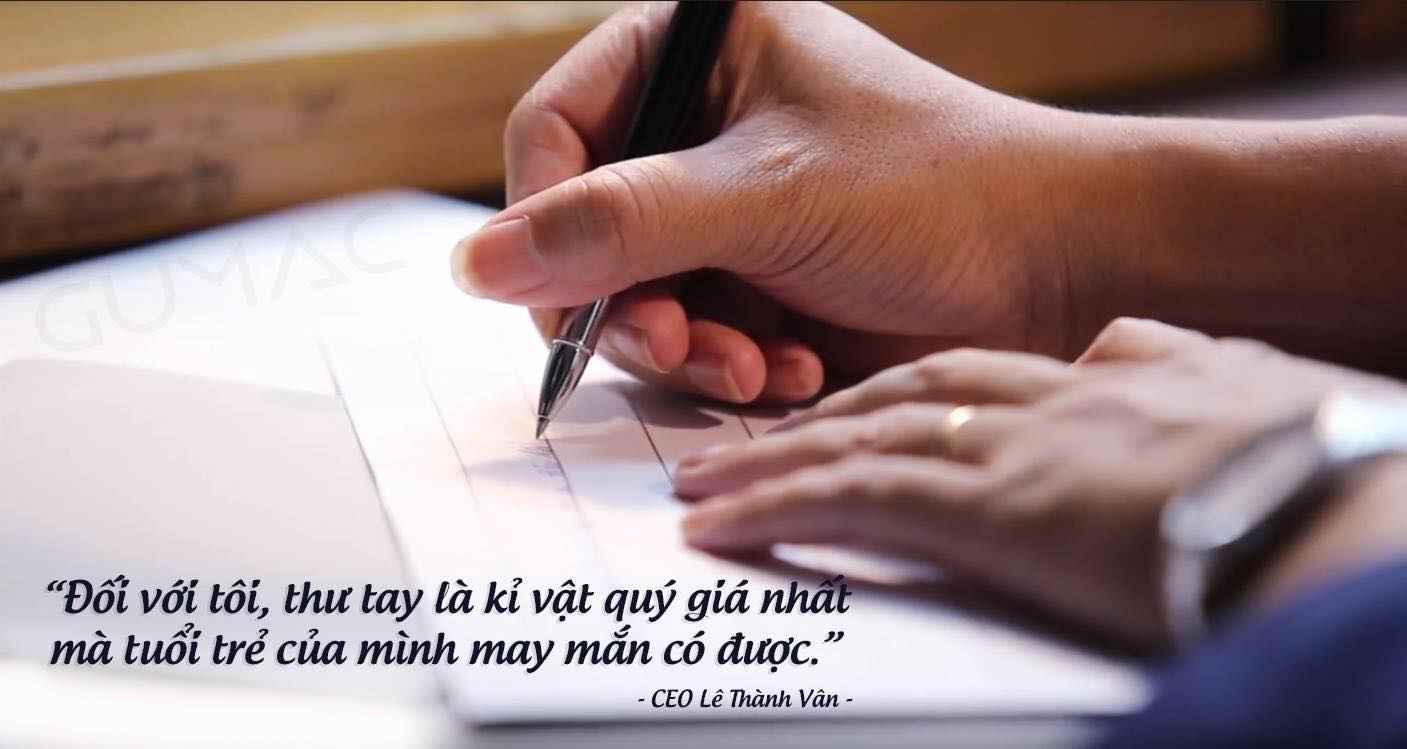 Ông chủ hãng thời trang làm rộ trào lưu viết thư tay - Ảnh 4. Ông chủ hãng thời trang làm rộ trào lưu viết thư tay - Ảnh 4.