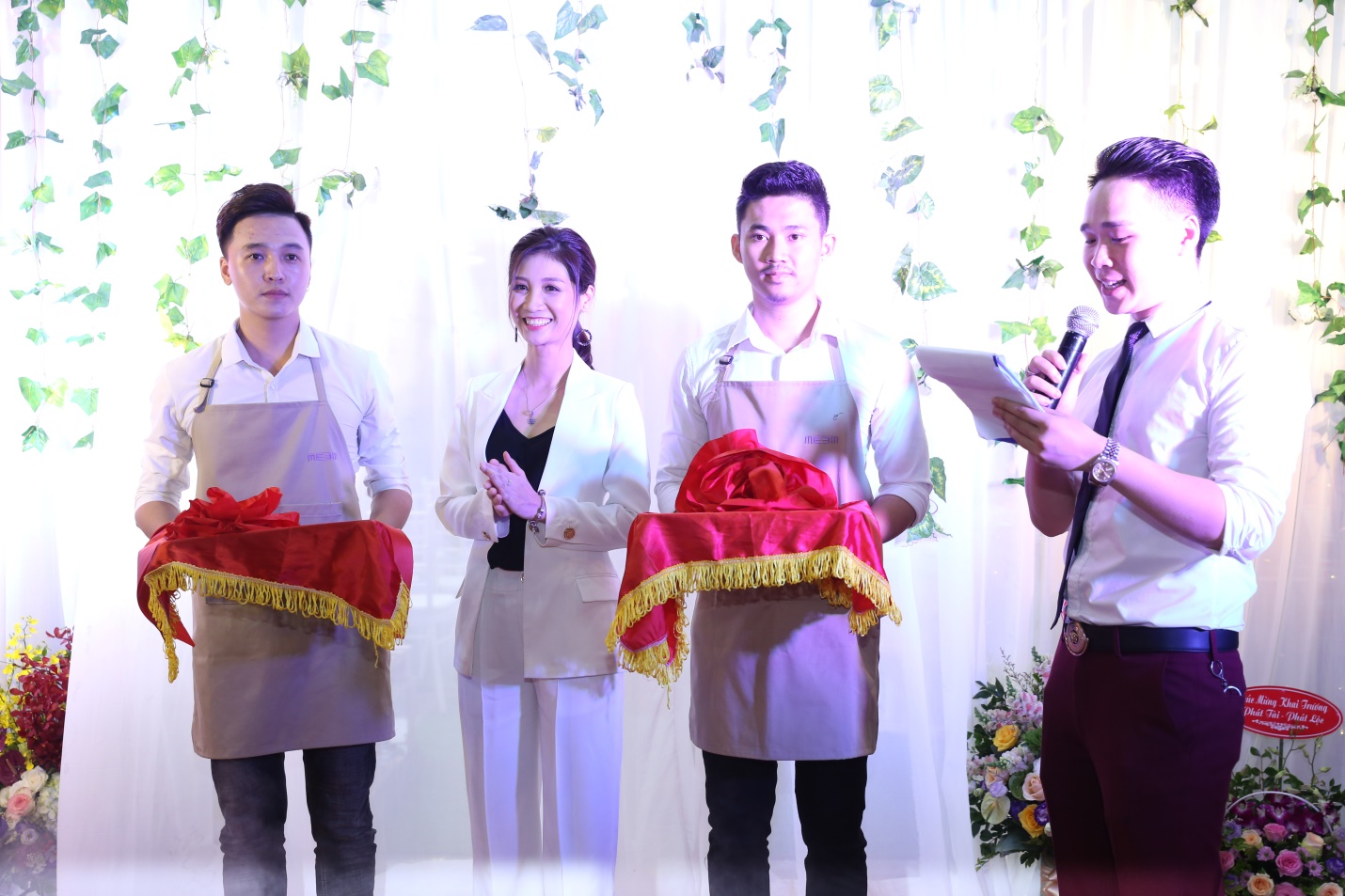 Lạc bước giữa “thiên đường mỹ phẩm Hàn” vừa đổ bộ ngay giữa phố Cầu Giấy - Ảnh 8. Lạc bước giữa “thiên đường mỹ phẩm Hàn” vừa đổ bộ ngay giữa phố Cầu Giấy - Ảnh 8.