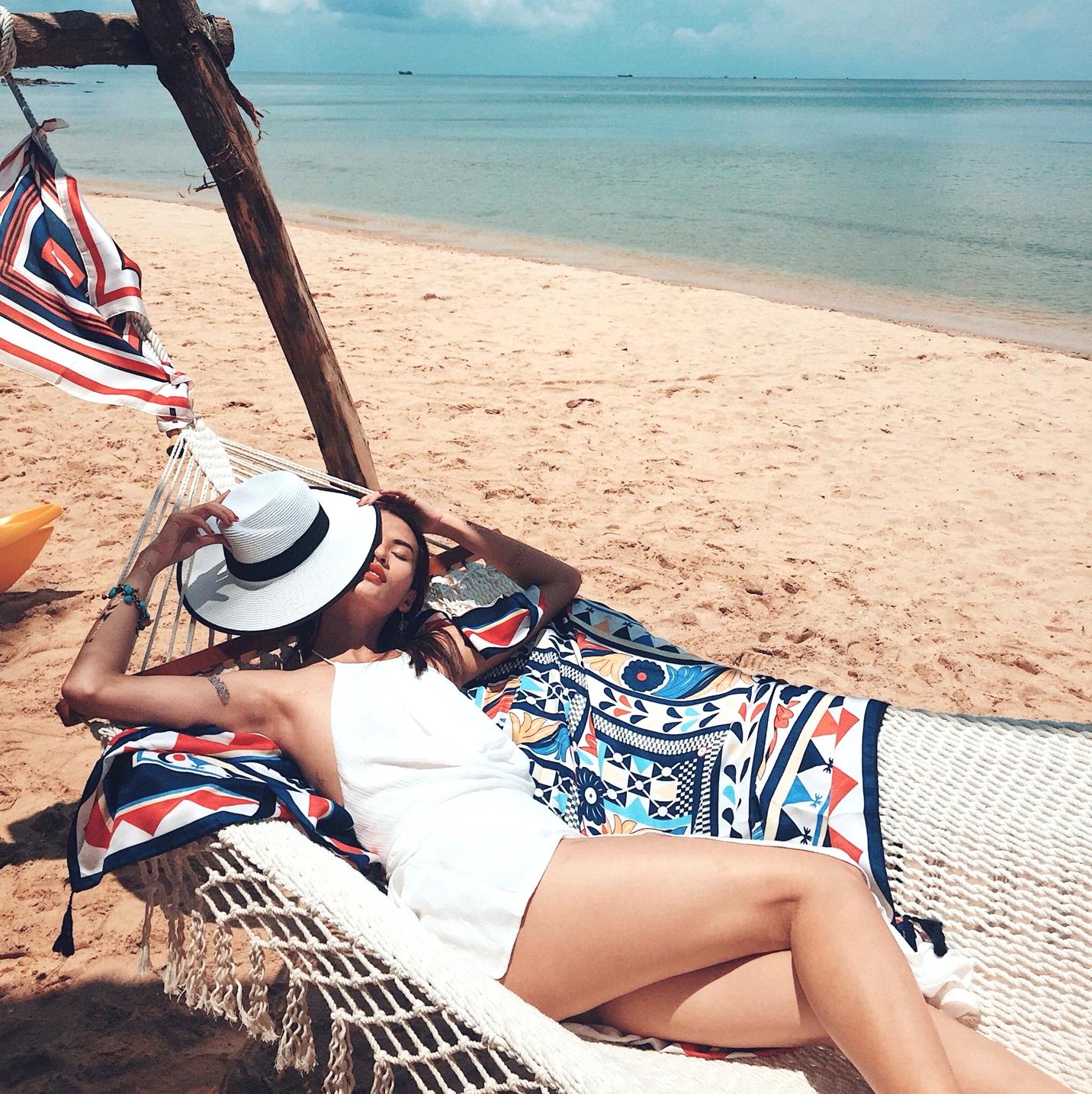 Cao Thiên Trang, Ali Hoàng Dương và loạt sao Việt cùng check-in ngắm hoàng hôn cực đẹp tại Phú Quốc - Ảnh 1. Cao Thiên Trang, Ali Hoàng Dương và loạt sao Việt cùng check-in ngắm hoàng hôn cực đẹp tại Phú Quốc - Ảnh 1.