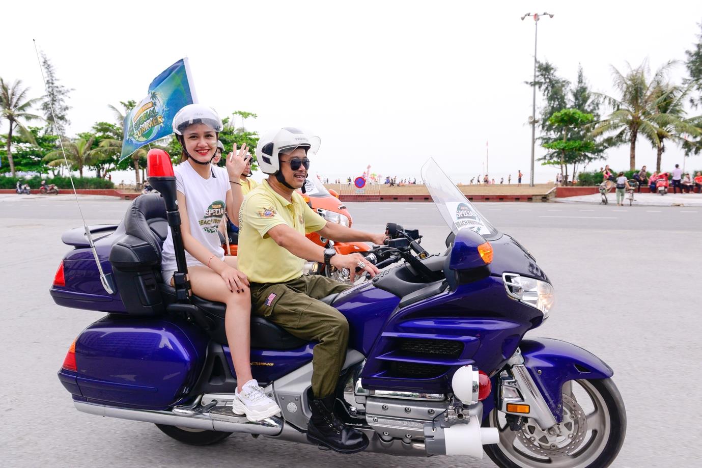 Giới trẻ làm dậy sóng Sầm Sơn với Beach Festival 2018 cực hoàng tráng - Ảnh 3. Giới trẻ làm dậy sóng Sầm Sơn với Beach Festival 2018 cực hoàng tráng - Ảnh 3.