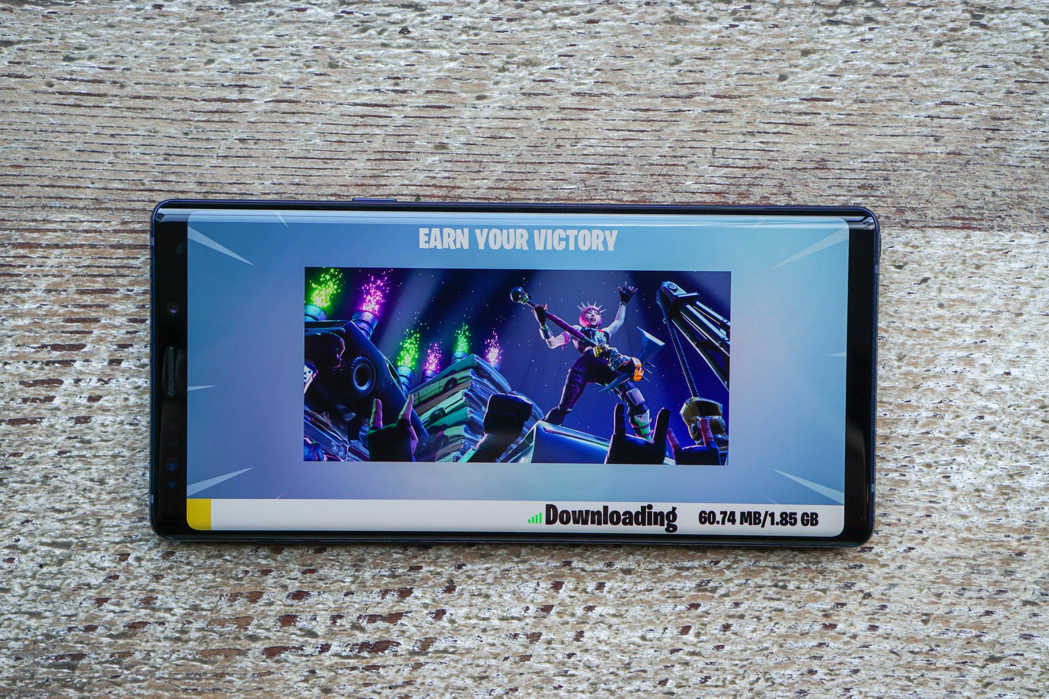 Galaxy Note9 tiếp tục là “kẻ ngáng đường cho các đối thủ muốn xưng vương trong làng smartphone - Ảnh 8. Galaxy Note9 tiếp tục là “kẻ ngáng đường cho các đối thủ muốn xưng vương trong làng smartphone - Ảnh 8.