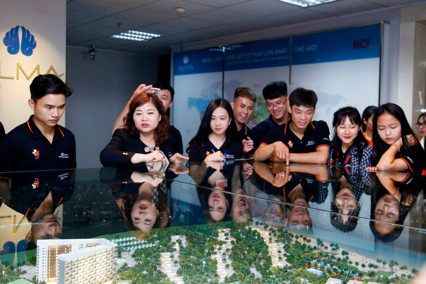 Hơn 5.000 tân sinh viên Cao đẳng FPT Polytechnic hào hứng bước vào năm học mới - Ảnh 2. Hơn 5.000 tân sinh viên Cao đẳng FPT Polytechnic hào hứng bước vào năm học mới - Ảnh 2.