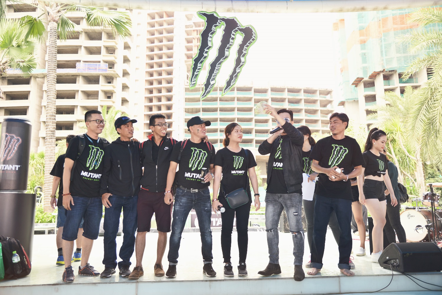Monster Energy cùng Coca-Cola đem nguồn năng lượng sảng khoái Mutant Energy đến Việt Nam - Ảnh 3. Monster Energy cùng Coca-Cola đem nguồn năng lượng sảng khoái Mutant Energy đến Việt Nam - Ảnh 3.