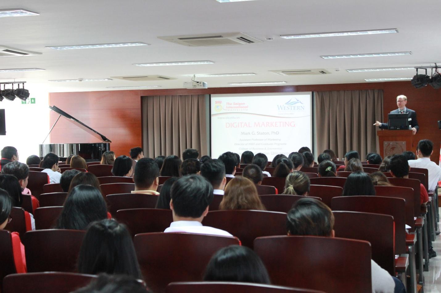 Đại học Quốc tế Sài Gòn (SIU) công bố xét tuyển bổ sung năm 2018 - Ảnh 1. Đại học Quốc tế Sài Gòn (SIU) công bố xét tuyển bổ sung năm 2018 - Ảnh 1.
