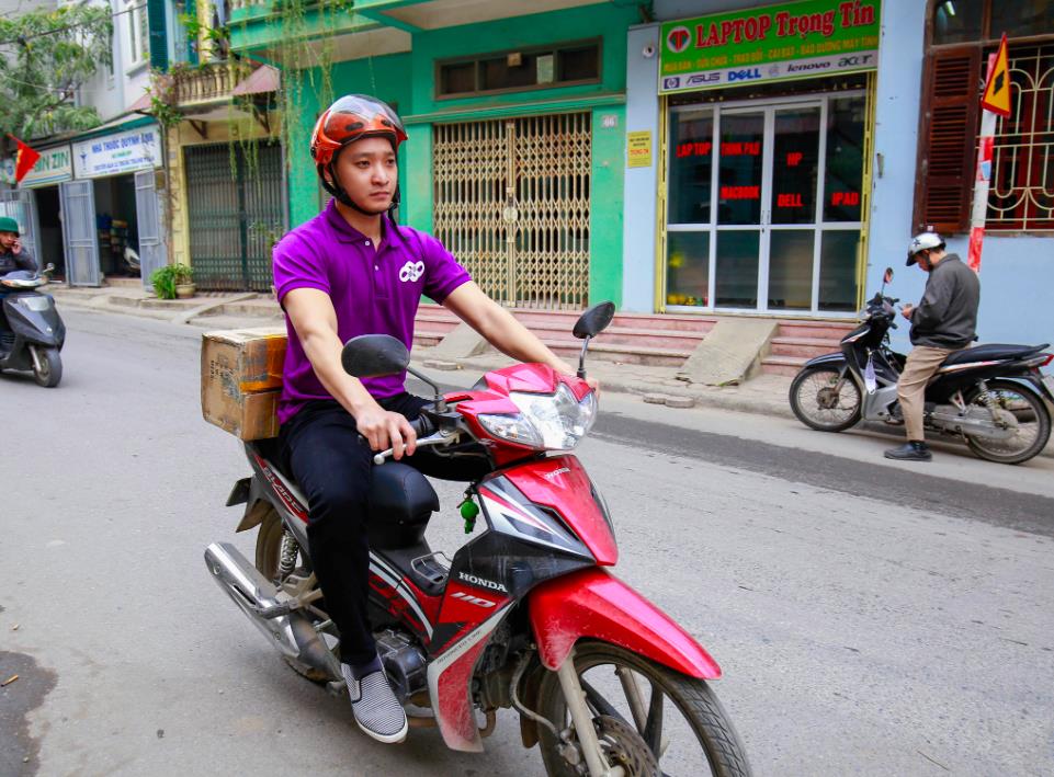 Công việc chào đón tân sinh viên.