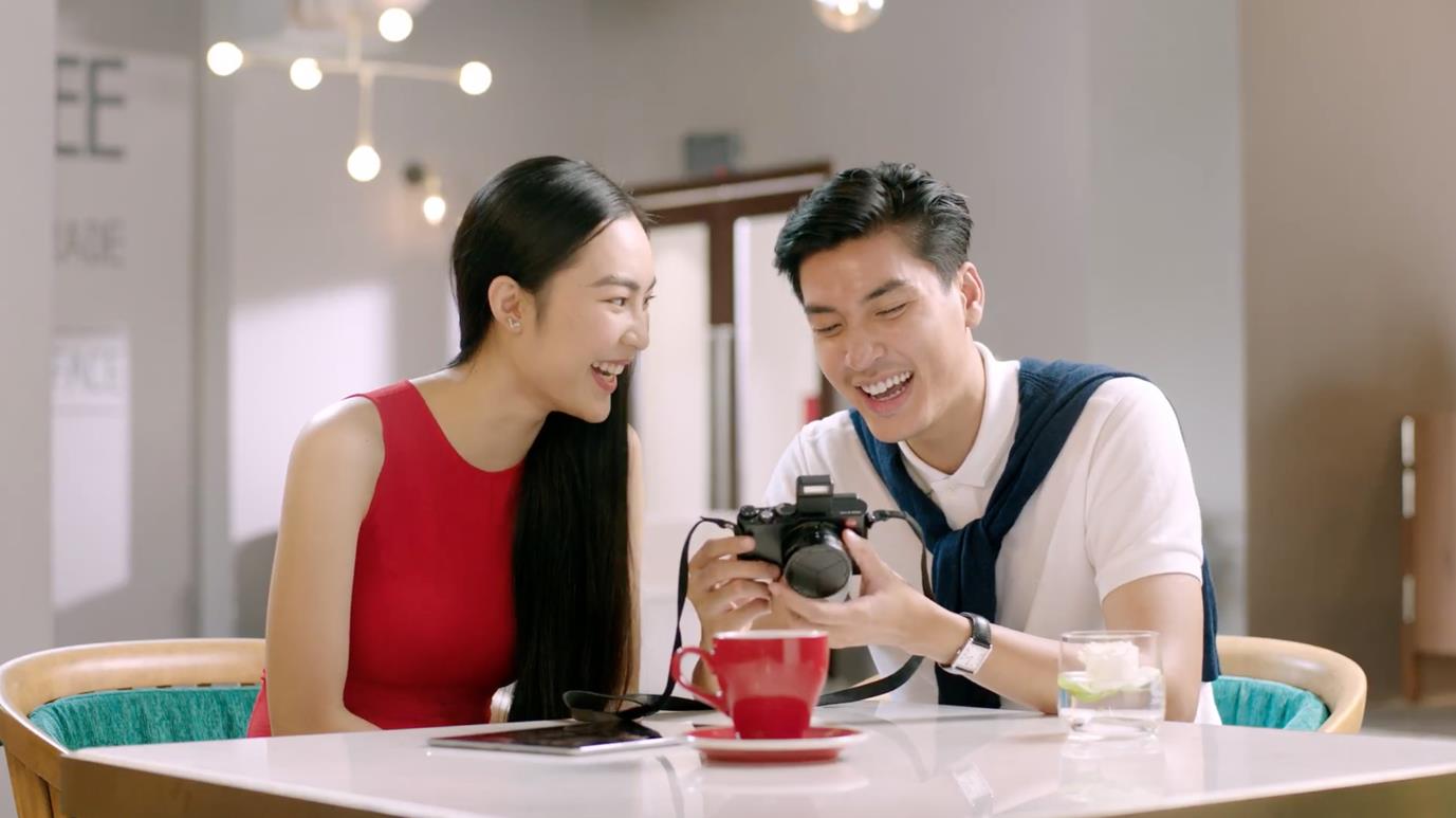 Quang Đại và Helly Tống “tình bể bình” trong clip mới đẹp đến “từng cen-ti-mét” - Ảnh 10. Quang Đại và Helly Tống “tình bể bình” trong clip mới đẹp đến “từng cen-ti-mét” - Ảnh 10.