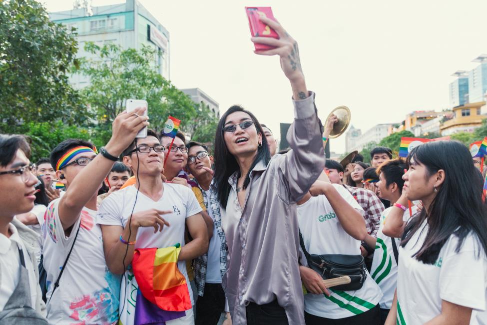 VietPride Sài Gòn 2018: Ngày rực rỡ và tự hào của cộng đồng LGBTI+ - Ảnh 17. VietPride Sài Gòn 2018: Ngày rực rỡ và tự hào của cộng đồng LGBTI+ - Ảnh 17.