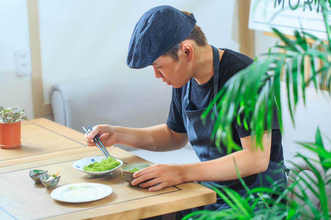 Hội chợ “thiên đường tráng miệng” Nhật Bản khiến 500 anh em đội mưa, háo hức xếp hàng - Ảnh 4. Hội chợ “thiên đường tráng miệng” Nhật Bản khiến 500 anh em đội mưa, háo hức xếp hàng - Ảnh 4.