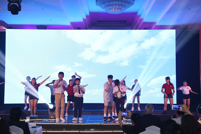 Đàm Vĩnh Hưng, Hiền Thục cùng dàn sao “khủng” hội tụ trên sân khấu âm nhạc - Ảnh 9. Đàm Vĩnh Hưng, Hiền Thục cùng dàn sao “khủng” hội tụ trên sân khấu âm nhạc - Ảnh 9.