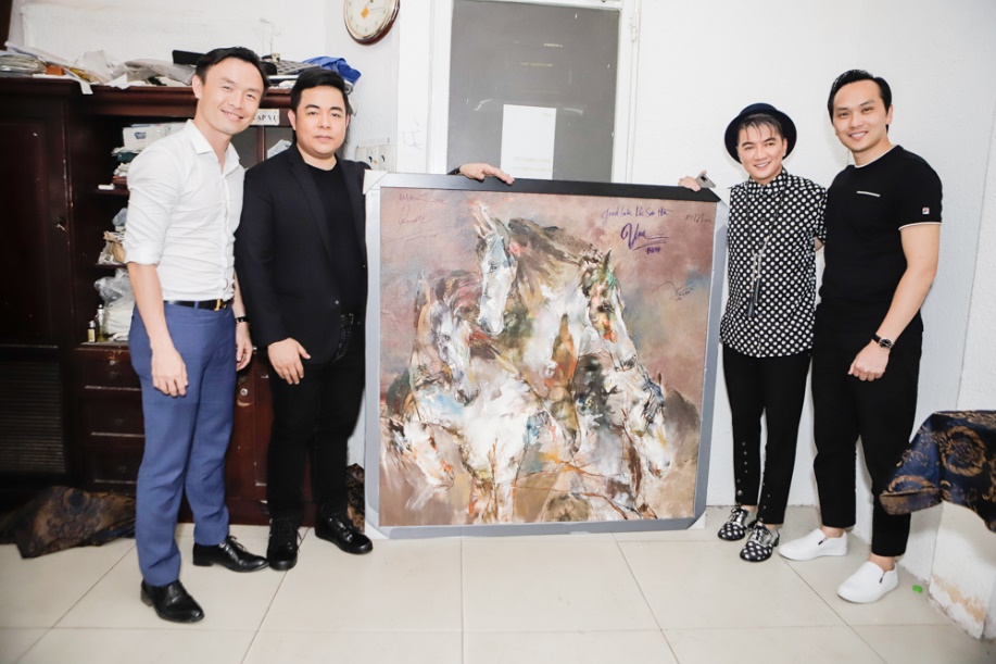 Doanh nhân Nguyễn Mạnh Hà ủng hộ Mai Phương 200 triệu - Ảnh 3. Doanh nhân Nguyễn Mạnh Hà ủng hộ Mai Phương 200 triệu - Ảnh 3.