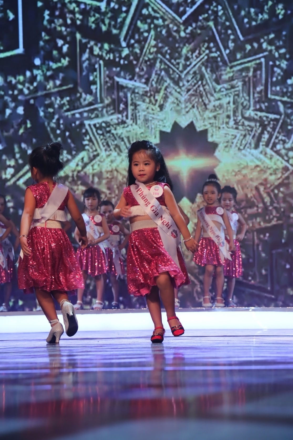 Nguyễn Thủy Tiên đăng quang hoa hậu nhí Việt Nam – Miss Baby 2018 - Ảnh 1. Nguyễn Thủy Tiên đăng quang hoa hậu nhí Việt Nam – Miss Baby 2018 - Ảnh 1.
