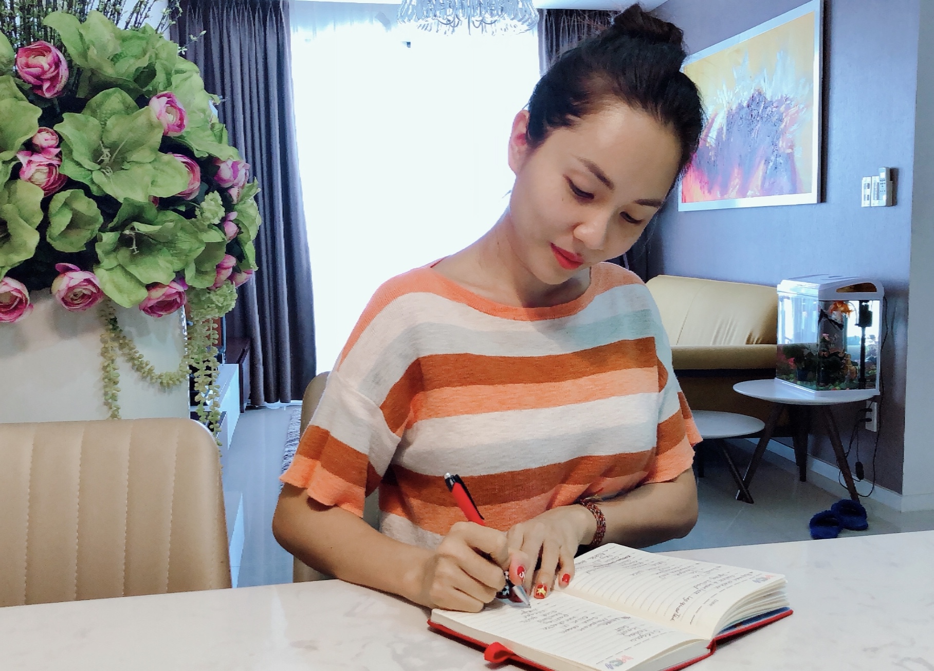Bất ngờ vì trải nghiệm shopping vật vã của người nổi tiếng - Ảnh 2. Bất ngờ vì trải nghiệm shopping vật vã của người nổi tiếng - Ảnh 2.