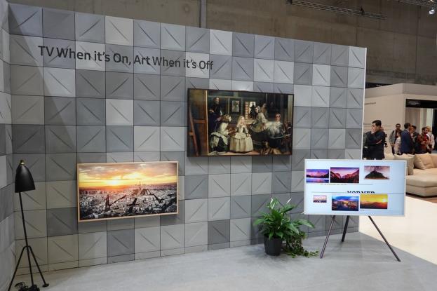 Nhìn chùm ảnh này xong chỉ muốn về đổi TV nhà mình ngay lập tức - Ảnh 9. Nhìn chùm ảnh này xong chỉ muốn về đổi TV nhà mình ngay lập tức - Ảnh 9.