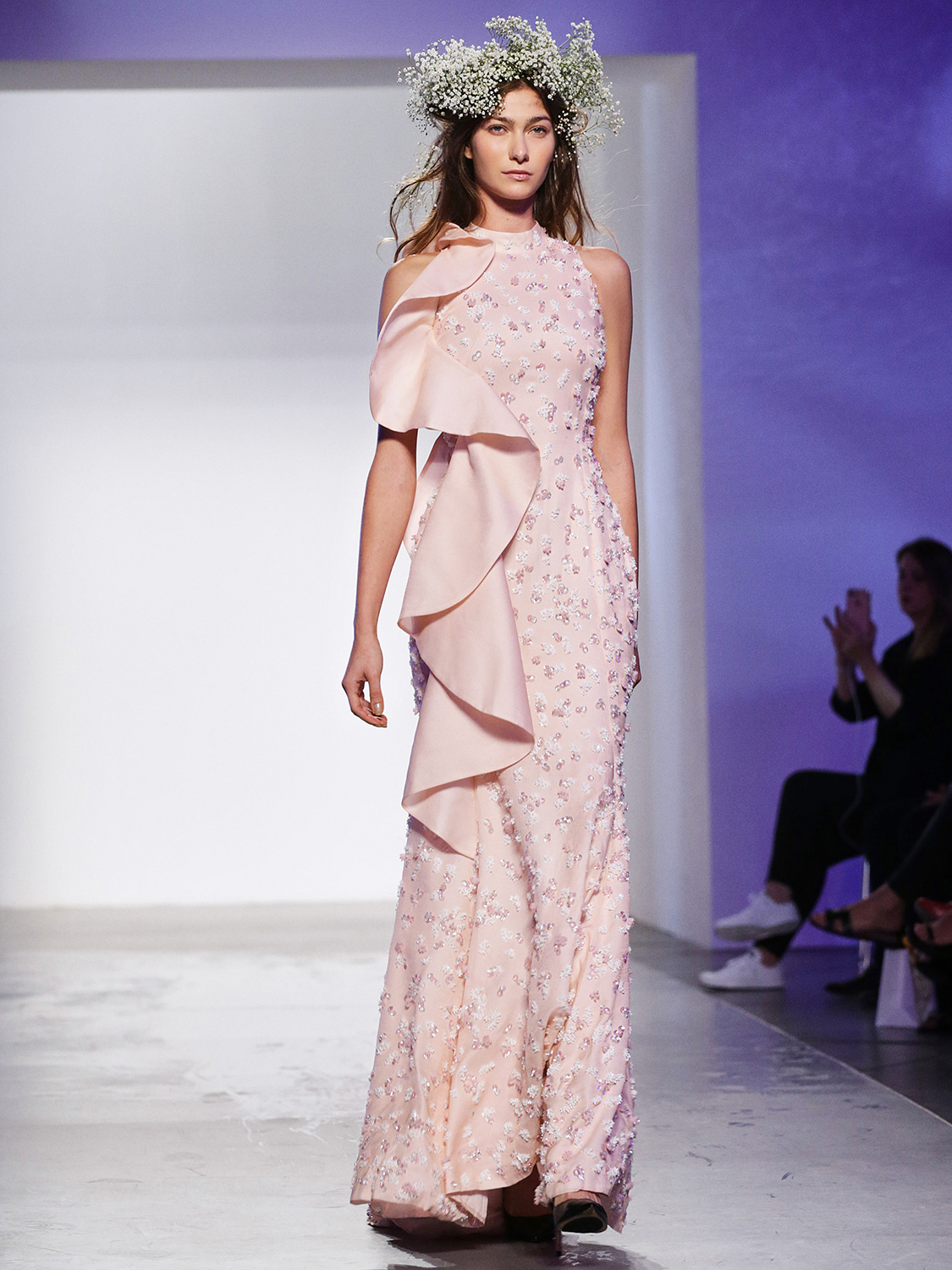 Phương My vinh dự là NTK Việt Nam đầu tiên mở màn Vancouver Fashion Week tại Canada - Ảnh 5. Phương My vinh dự là NTK Việt Nam đầu tiên mở màn Vancouver Fashion Week tại Canada - Ảnh 5.