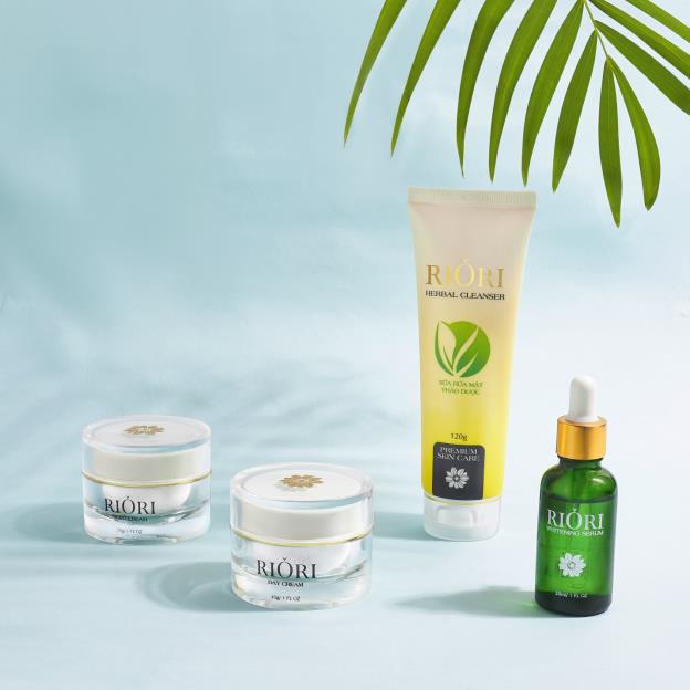 An toàn và phù hợp - Điều bạn phải nhớ khi mua mỹ phẩm - Ảnh 2. An toàn và phù hợp - Điều bạn phải nhớ khi mua mỹ phẩm - Ảnh 2.