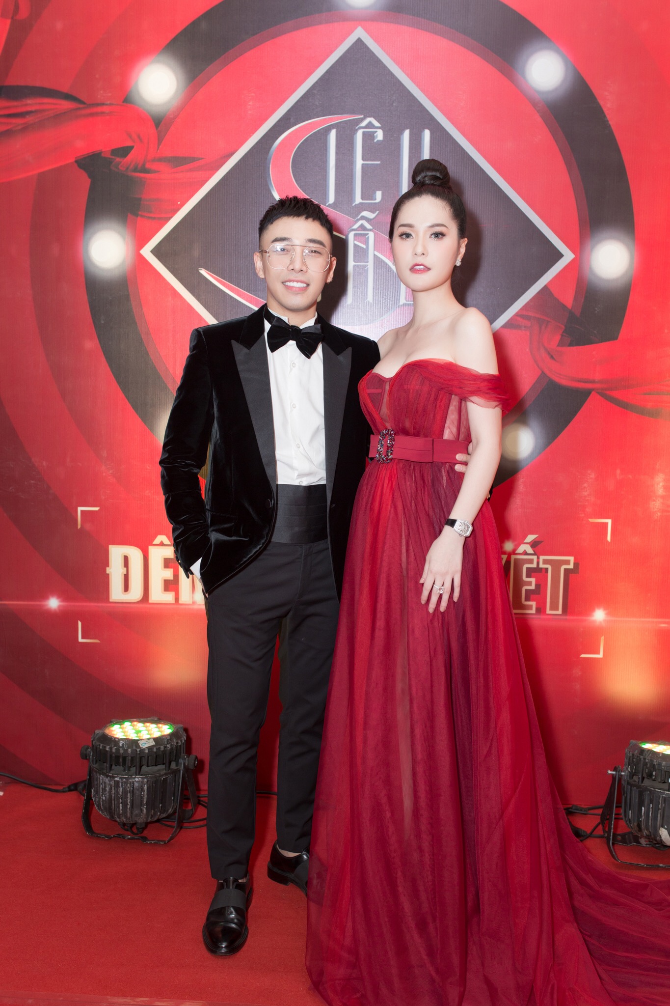Di Băng tỏa sáng giữa dàn sao đêm chung kết Siêu Mẫu Việt 2018 - Ảnh 2. Di Băng tỏa sáng giữa dàn sao đêm chung kết Siêu Mẫu Việt 2018 - Ảnh 2.
