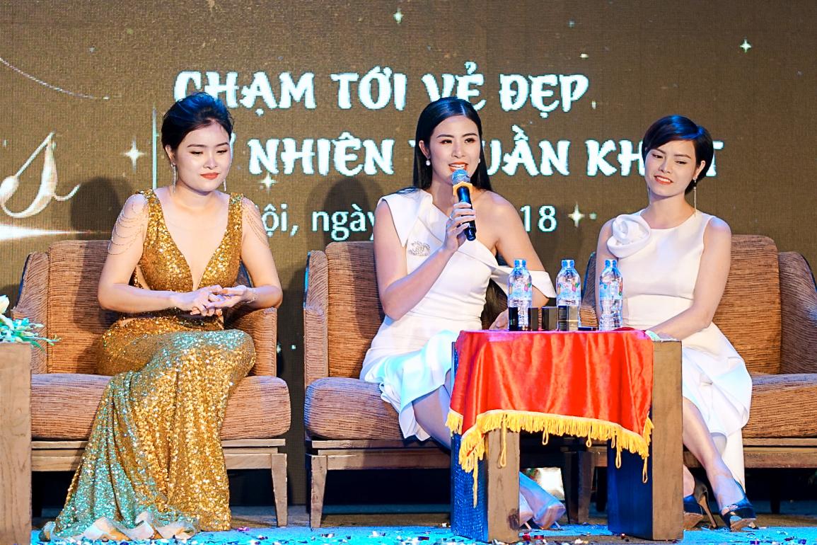 HH Ngọc Hân say sưa cổ vũ màn trình diễn cực sung của Isaac trên sân khấu Hà thành - Ảnh 8. HH Ngọc Hân say sưa cổ vũ màn trình diễn cực sung của Isaac trên sân khấu Hà thành - Ảnh 8.