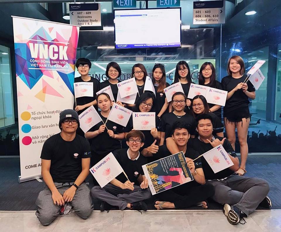 Giao lưu với phó chủ tịch cộng đồng sinh viên Việt Nam tại Kaplan Singapore - Ảnh 2. Giao lưu với phó chủ tịch cộng đồng sinh viên Việt Nam tại Kaplan Singapore - Ảnh 2.