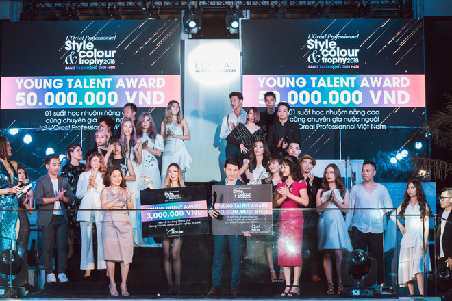 Sau gần 10 năm trở lại, cuộc thi Color & Style Trophy 2018 đã tìm ra một quán quân xứng đáng - Ảnh 9. Sau gần 10 năm trở lại, cuộc thi Color & Style Trophy 2018 đã tìm ra một quán quân xứng đáng - Ảnh 9.