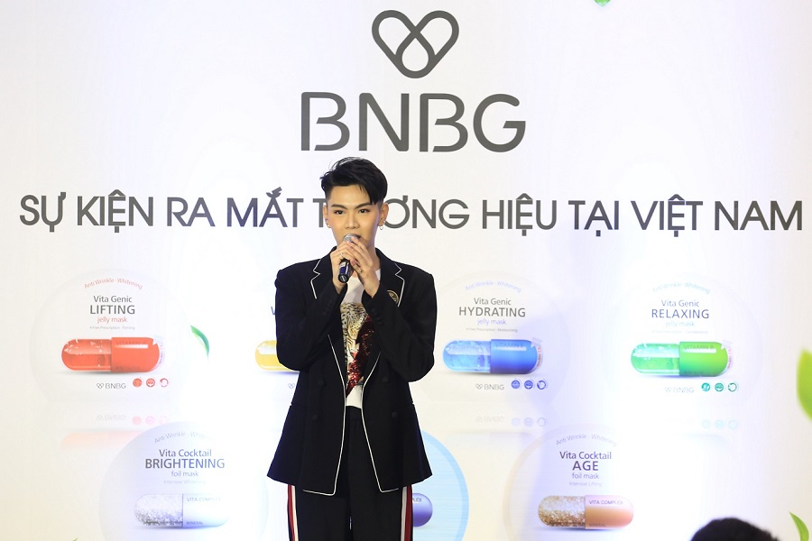 Đào Bá Lộc: “Tủ lạnh ở nhà có hơn 300 miếng mặt nạ” - Ảnh 3. Đào Bá Lộc: “Tủ lạnh ở nhà có hơn 300 miếng mặt nạ” - Ảnh 3.
