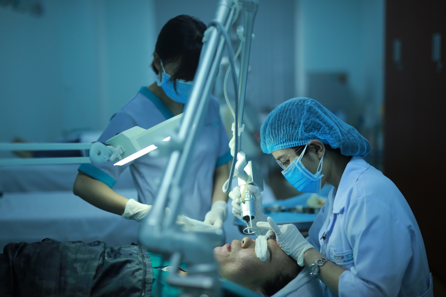Khi doanh nghiệp và bác sĩ da liễu cùng đồng hành với người điều trị - Ảnh 3. Khi doanh nghiệp và bác sĩ da liễu cùng đồng hành với người điều trị - Ảnh 3.