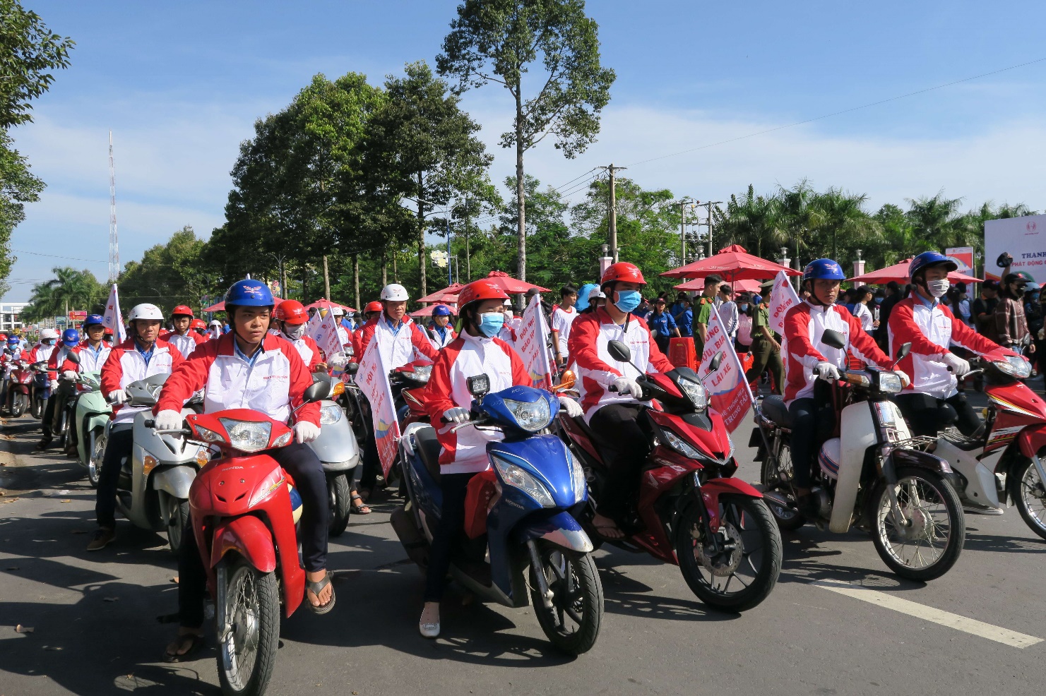 Phát động cuộc thi “Thanh niên với văn hóa giao thông” trên toàn quốc - Ảnh 5. Phát động cuộc thi “Thanh niên với văn hóa giao thông” trên toàn quốc - Ảnh 5.