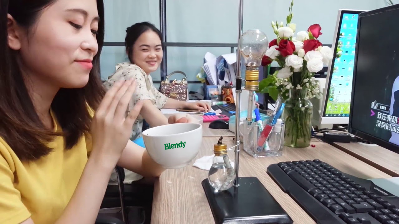Bỏ túi ngay những bí kíp giúp lính mới dễ dàng làm thân với đồng nghiệp nơi công sở! - Ảnh 2. Bỏ túi ngay những bí kíp giúp lính mới dễ dàng làm thân với đồng nghiệp nơi công sở! - Ảnh 2.
