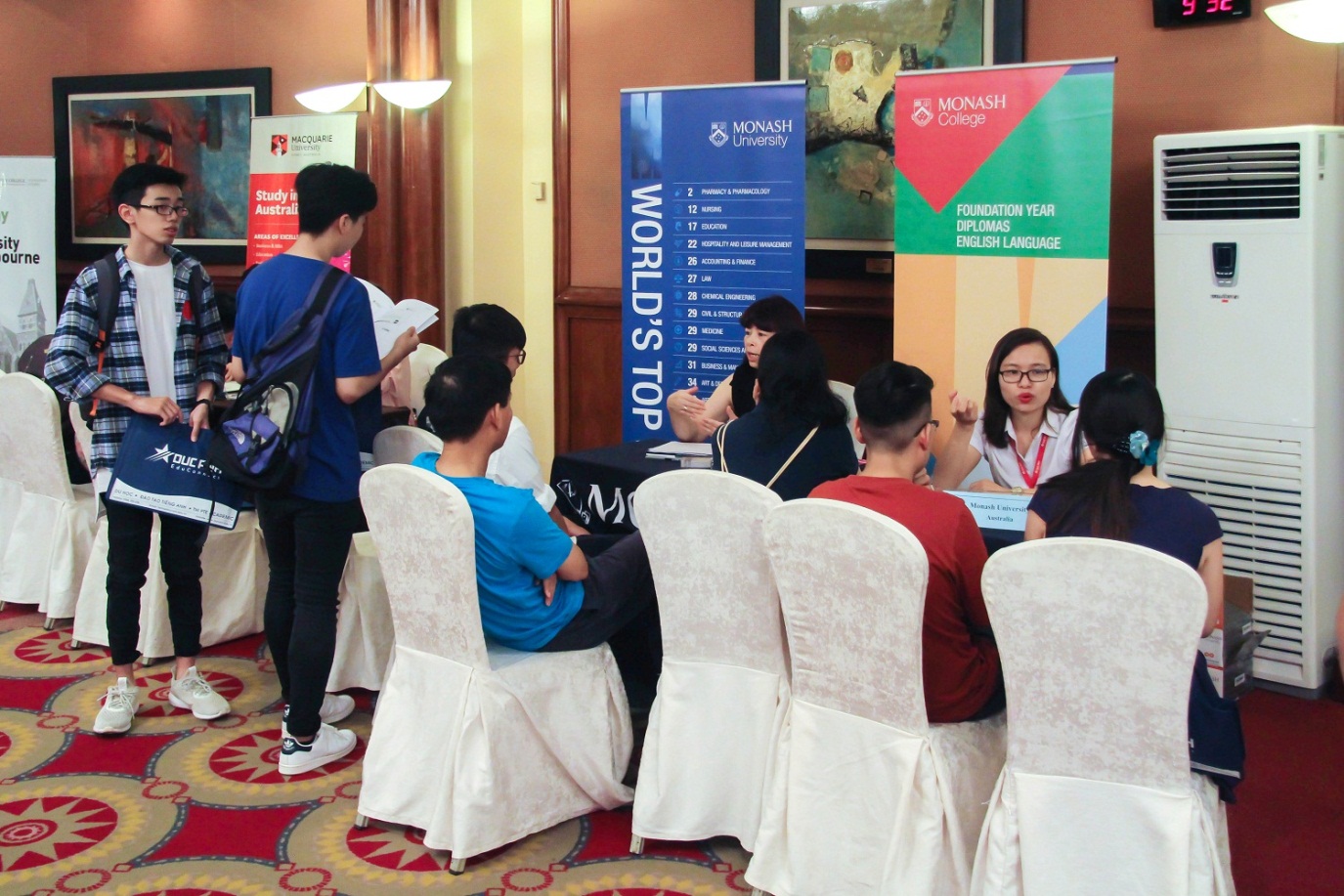 Đăng ký xin học Học bổng Úc tại Triển lãm du học toàn cầu 2018 - Ảnh 1. Đăng ký xin học Học bổng Úc tại Triển lãm du học toàn cầu 2018 - Ảnh 1.