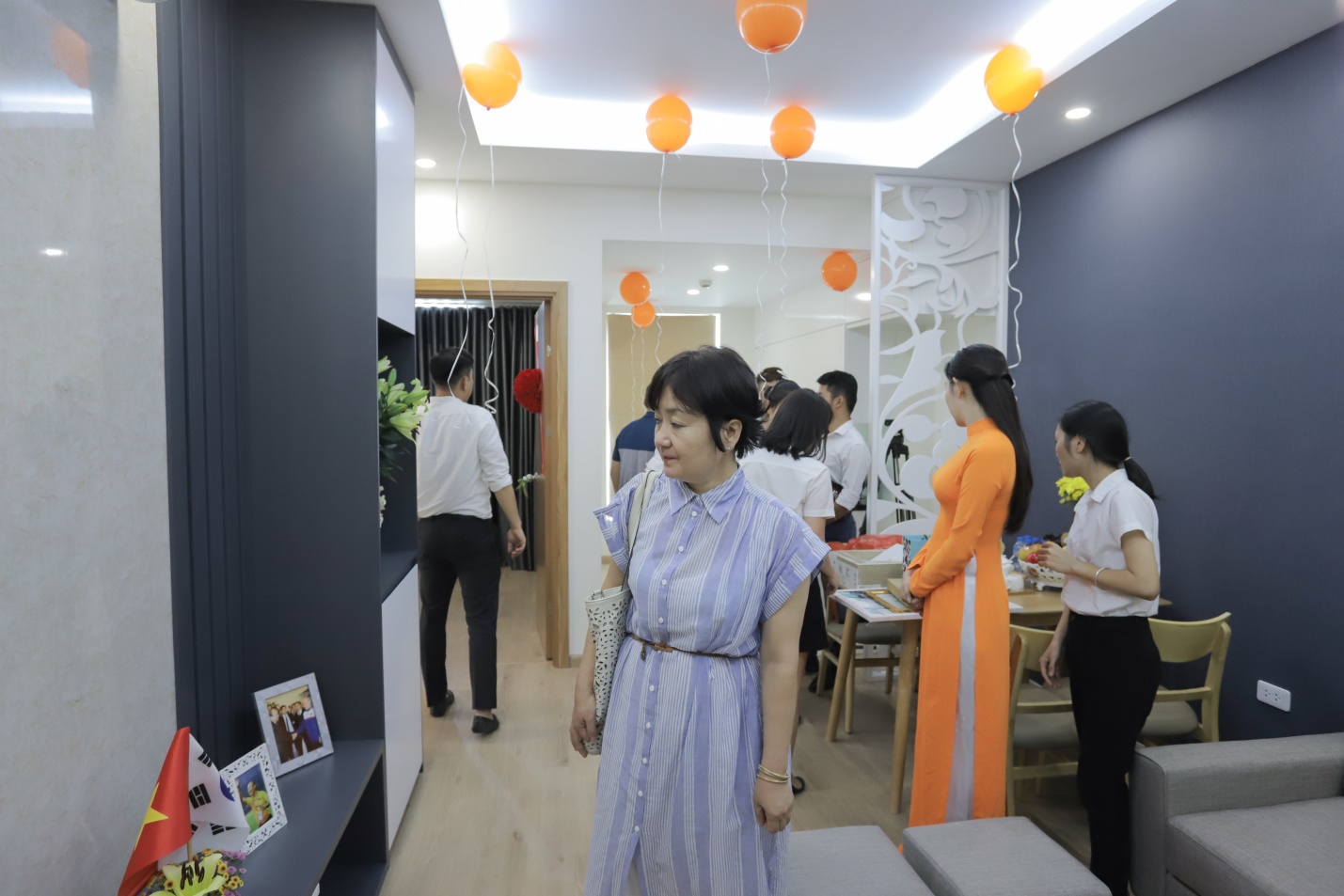 Vợ chồng HLV Park Hang Seo nhận nhà mới - Ảnh 3. Vợ chồng HLV Park Hang Seo nhận nhà mới - Ảnh 3.