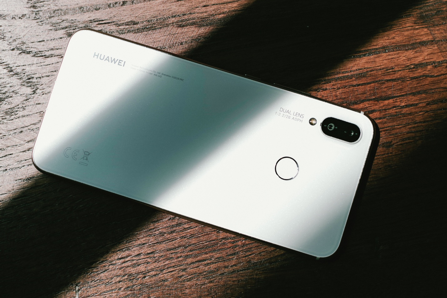 Giá chỉ 7 triệu nhưng Nova 3i được ưu ái quá nhiều thứ mà đến smartphone cao cấp còn mơ chẳng được - Ảnh 1. Giá chỉ 7 triệu nhưng Nova 3i được ưu ái quá nhiều thứ mà đến smartphone cao cấp còn mơ chẳng được - Ảnh 1.