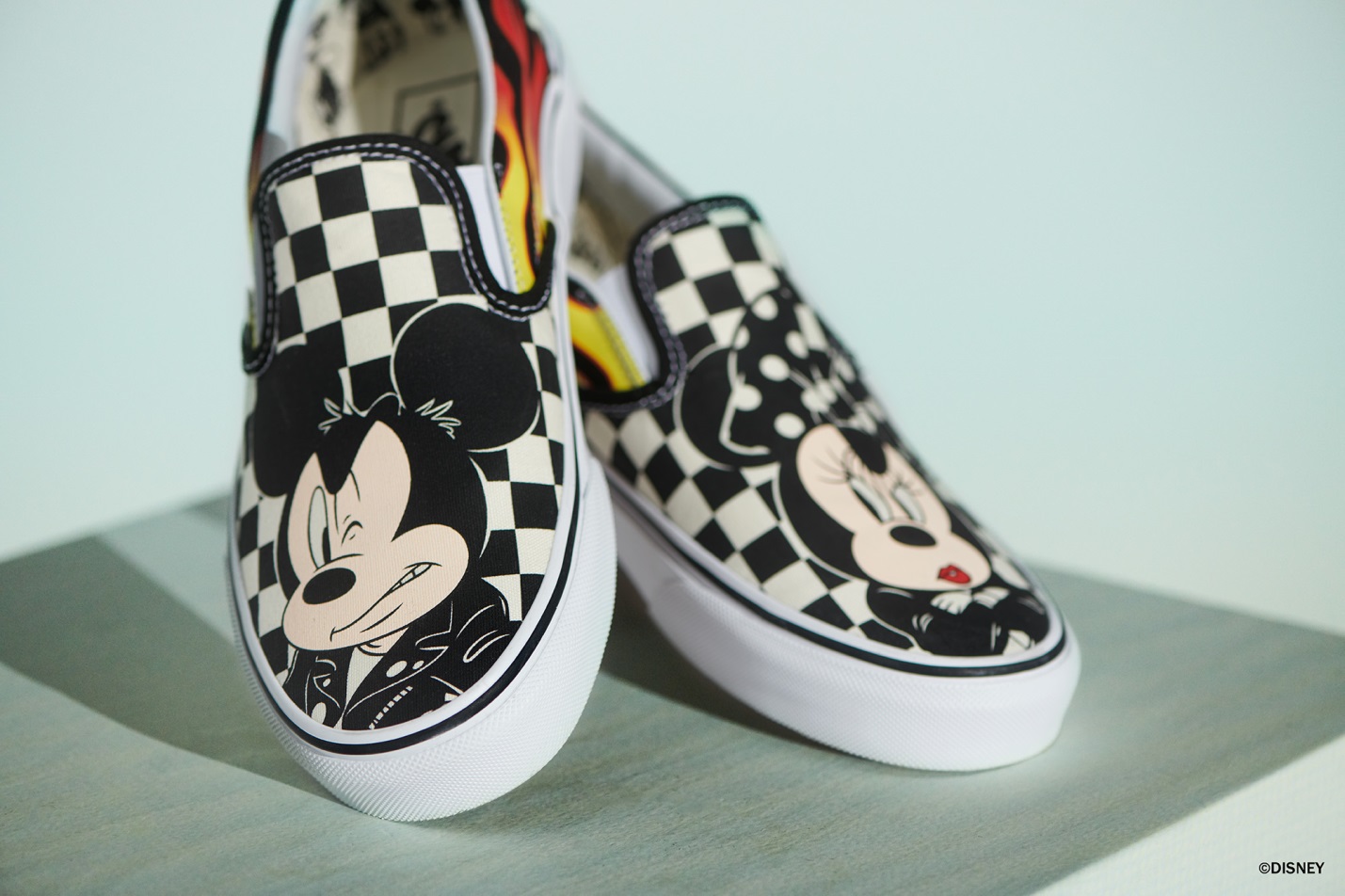 BST Vans x Disney chính thức đổ bộ thị trường Việt Nam với những items đỉnh nhất - Ảnh 5. BST Vans x Disney chính thức đổ bộ thị trường Việt Nam với những items đỉnh nhất - Ảnh 5.