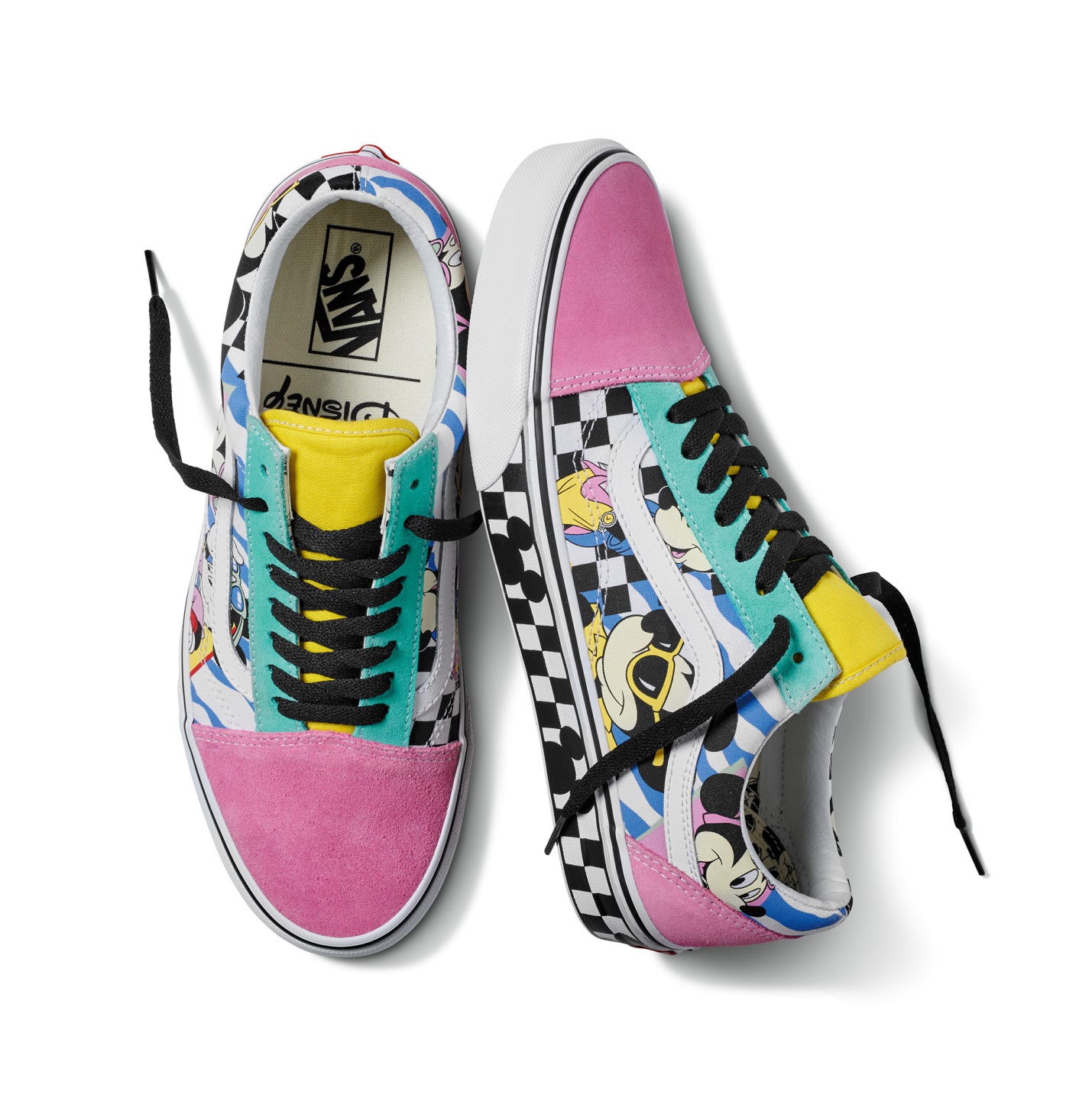 BST Vans x Disney chính thức đổ bộ thị trường Việt Nam với những items đỉnh nhất - Ảnh 6. BST Vans x Disney chính thức đổ bộ thị trường Việt Nam với những items đỉnh nhất - Ảnh 6.