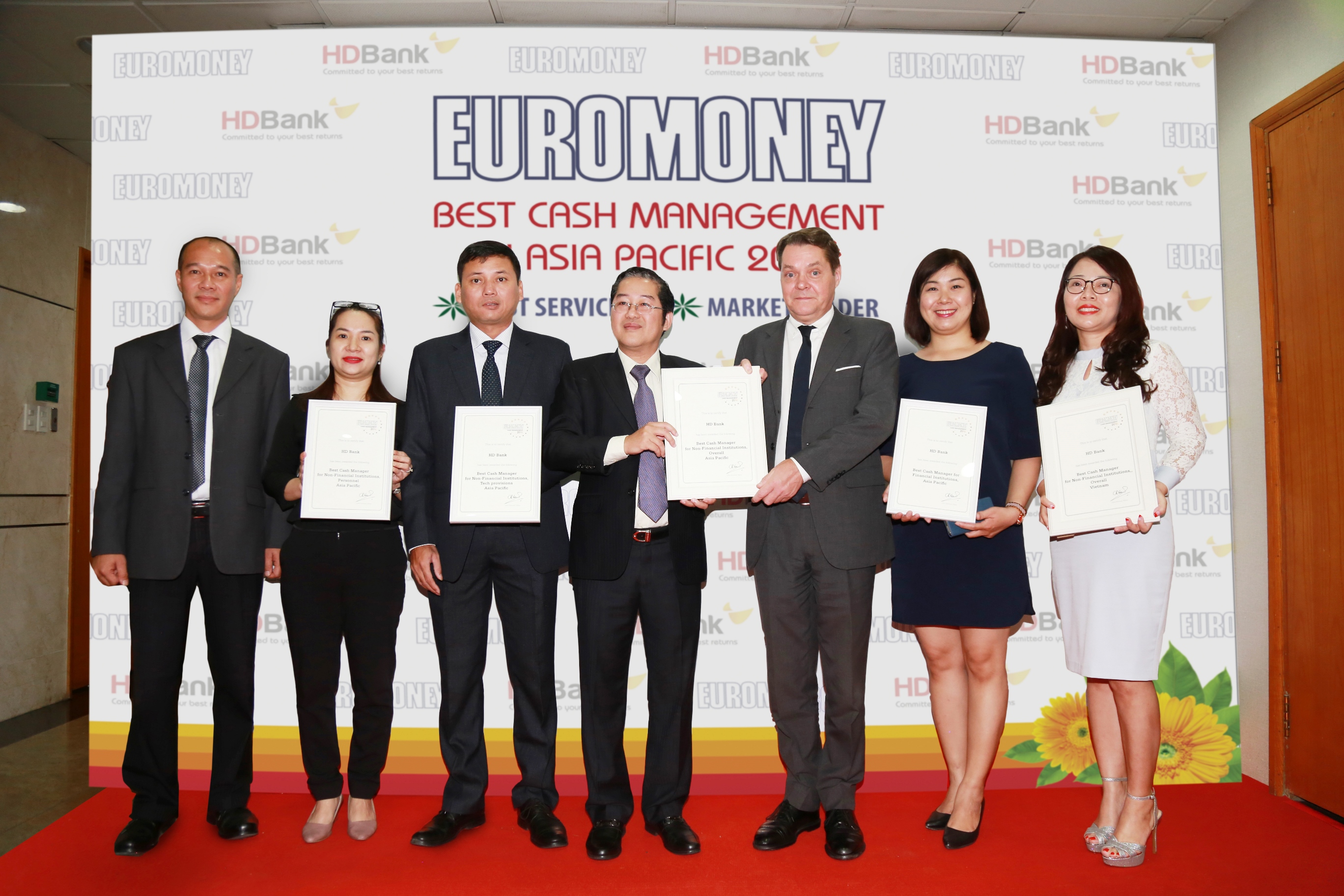 HDBANK nhận giải: Ngân hàng có dịch vụ quản lý tiền mặt tốt nhất châu Á, Thái Bình Dương năm 2018 - Ảnh 2. HDBANK nhận giải: Ngân hàng có dịch vụ quản lý tiền mặt tốt nhất châu Á, Thái Bình Dương năm 2018 - Ảnh 2.