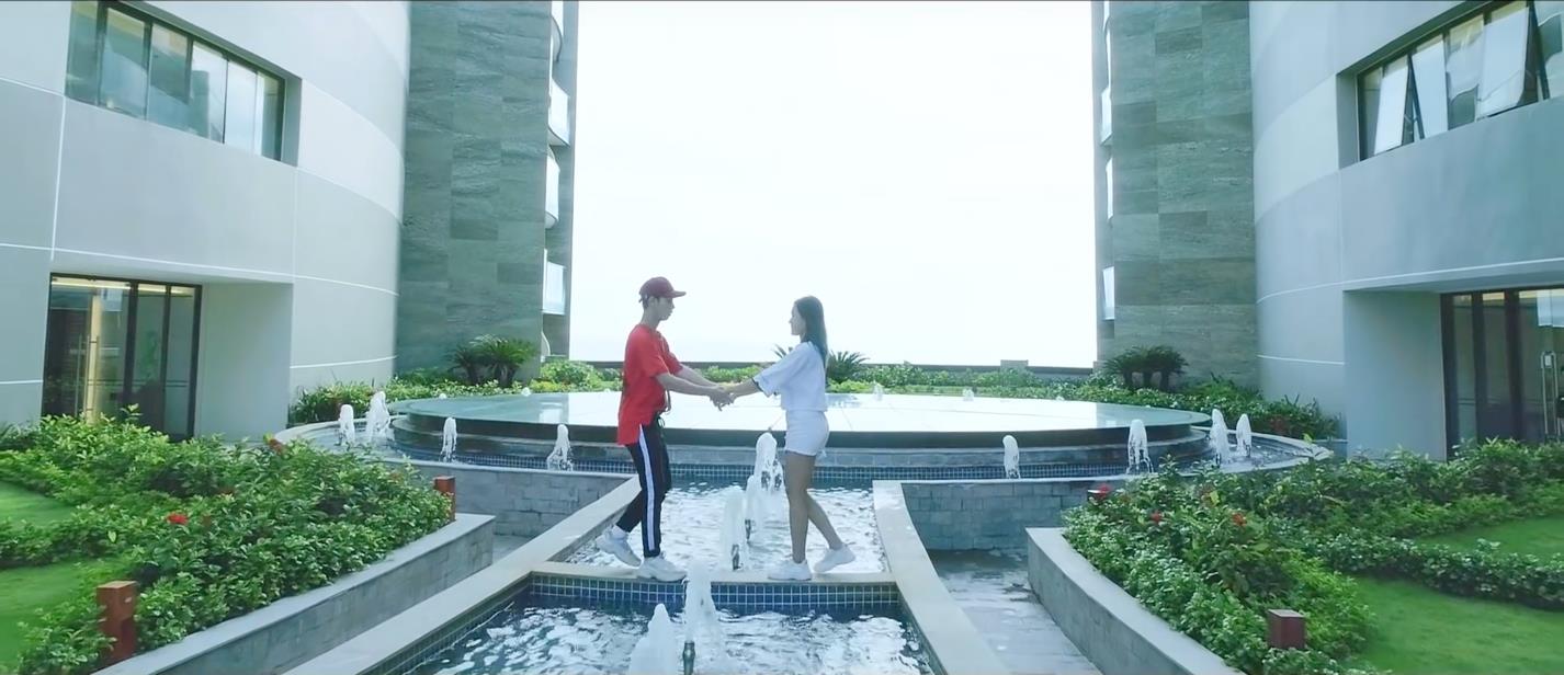 Đã mắt với loạt MV đạt giải “Vinpearl – Trọn niềm vui” tháng 9 - Ảnh 10. Đã mắt với loạt MV đạt giải “Vinpearl – Trọn niềm vui” tháng 9 - Ảnh 10.