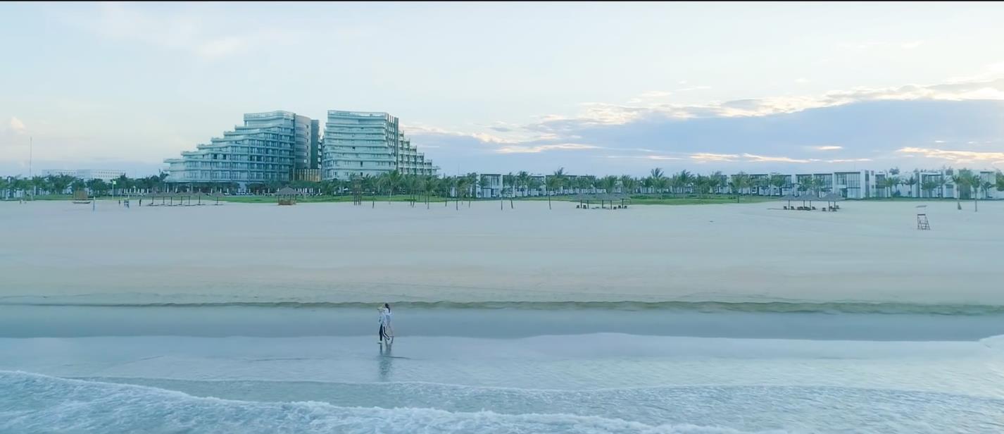 Đã mắt với loạt MV đạt giải “Vinpearl – Trọn niềm vui” tháng 9 - Ảnh 11. Đã mắt với loạt MV đạt giải “Vinpearl – Trọn niềm vui” tháng 9 - Ảnh 11.