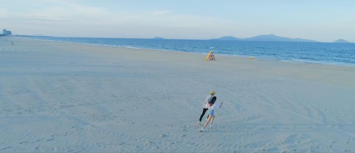 Đã mắt với loạt MV đạt giải “Vinpearl – Trọn niềm vui” tháng 9 - Ảnh 12. Đã mắt với loạt MV đạt giải “Vinpearl – Trọn niềm vui” tháng 9 - Ảnh 12.