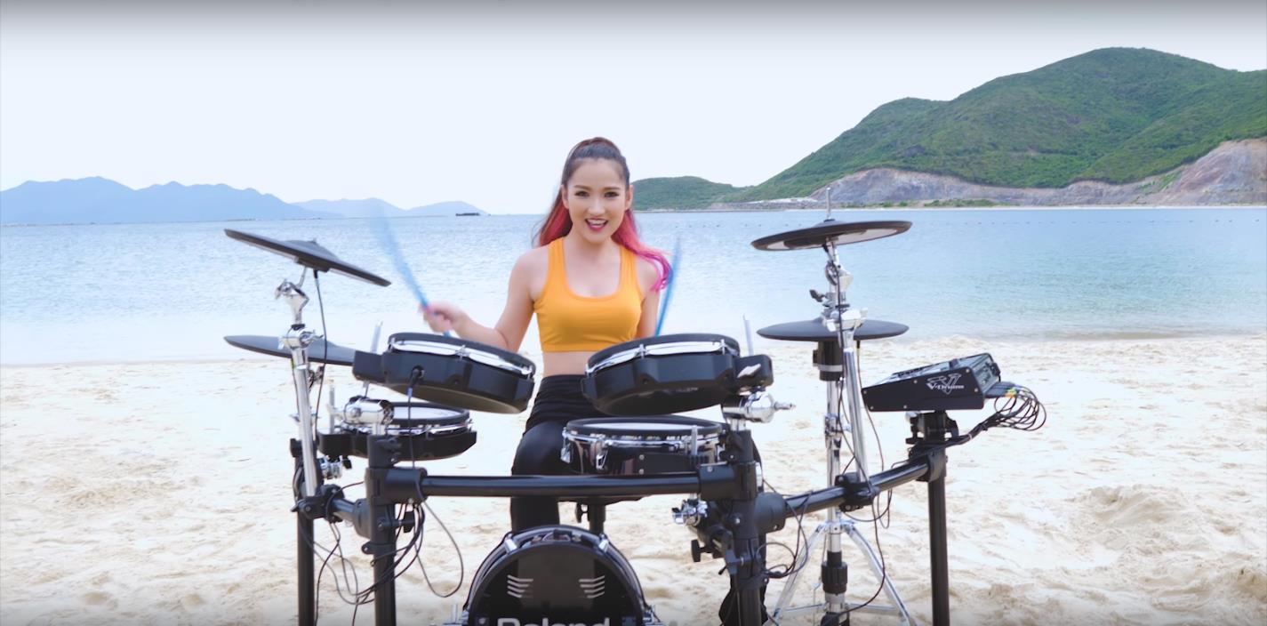 Đã mắt với loạt MV đạt giải “Vinpearl – Trọn niềm vui” tháng 9 - Ảnh 21. Đã mắt với loạt MV đạt giải “Vinpearl – Trọn niềm vui” tháng 9 - Ảnh 21.
