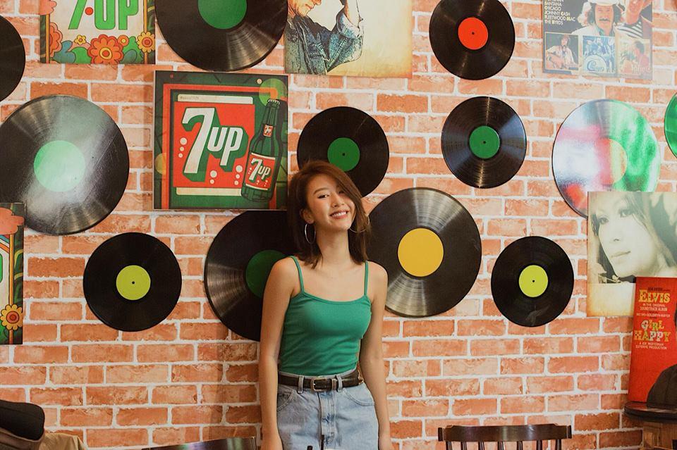 Muốn sống lại thời “ông bà anh”, đừng bỏ qua quán café “Hồi đó” khiến Thiên Minh, Phương Ly, Quỳnh Anh Shyn phát cuồng! - Ảnh 2. Muốn sống lại thời “ông bà anh”, đừng bỏ qua quán café “Hồi đó” khiến Thiên Minh, Phương Ly, Quỳnh Anh Shyn phát cuồng! - Ảnh 2.