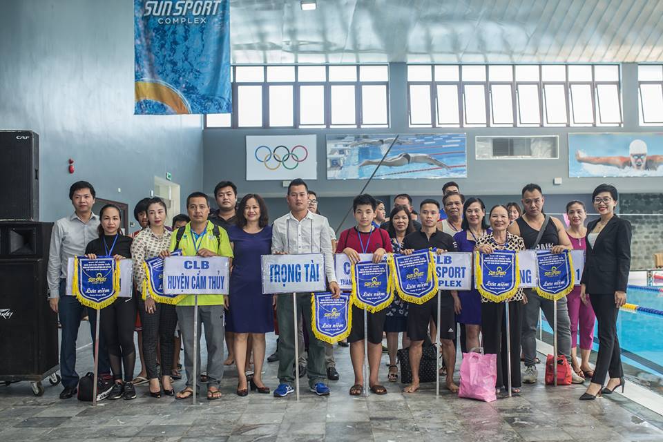 Mãn nhãn với những pha tranh tài đẹp mắt tại cúp Sun Sport Complex - Ảnh 2. Mãn nhãn với những pha tranh tài đẹp mắt tại cúp Sun Sport Complex - Ảnh 2.