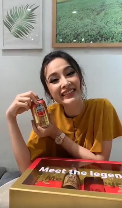 Angela Phương Trinh bất ngờ nhận quà cực “chất” từ chàng trai Hà Lan bí ẩn - Ảnh 7. Angela Phương Trinh bất ngờ nhận quà cực “chất” từ chàng trai Hà Lan bí ẩn - Ảnh 7.