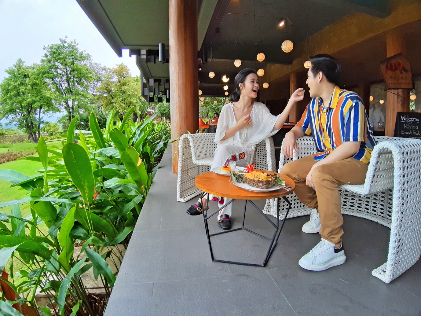 Có một Thái Lan xanh bát ngát trong chuyến đi của Đông Nhi, Ông Cao Thắng - Ảnh 13. Có một Thái Lan xanh bát ngát trong chuyến đi của Đông Nhi, Ông Cao Thắng - Ảnh 13.