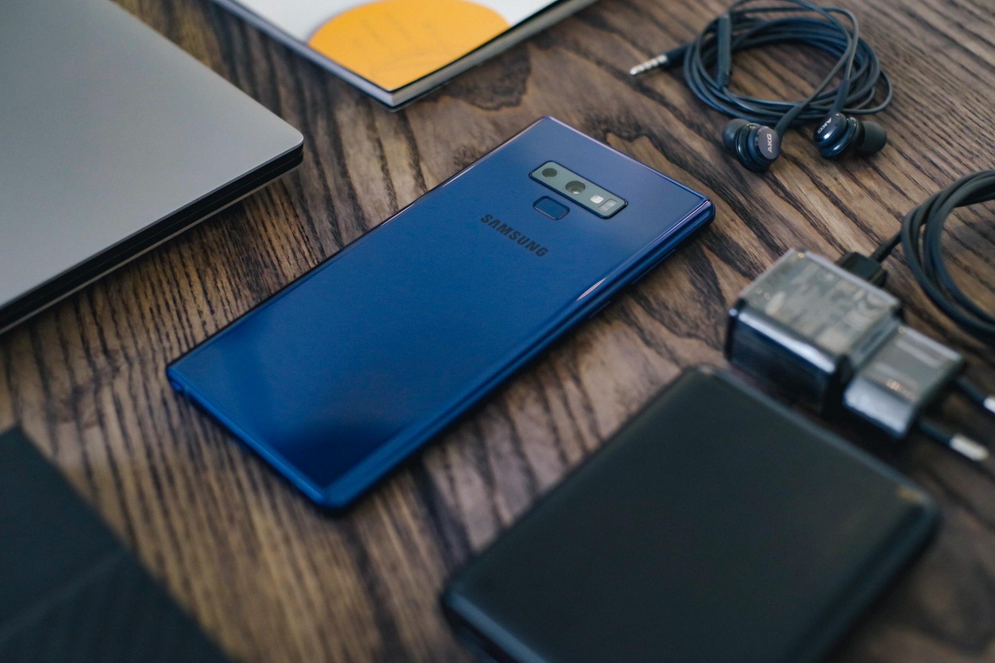 Đây chính là smartphone phù hợp dành cho những người muốn gánh cả thế giới” trên vai - Ảnh 1. Đây chính là smartphone phù hợp dành cho những người muốn gánh cả thế giới” trên vai - Ảnh 1.