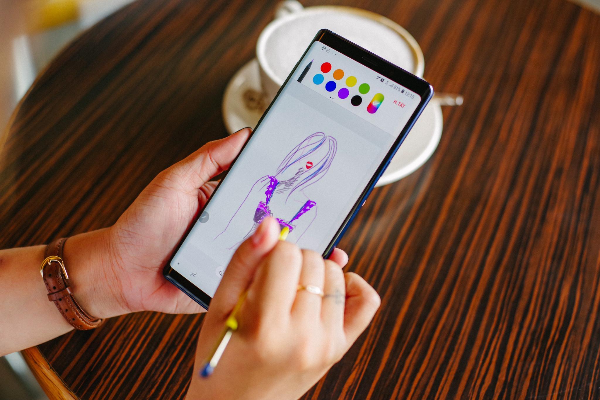 Đây chính là smartphone phù hợp dành cho những người muốn gánh cả thế giới” trên vai - Ảnh 4. Đây chính là smartphone phù hợp dành cho những người muốn gánh cả thế giới” trên vai - Ảnh 4.