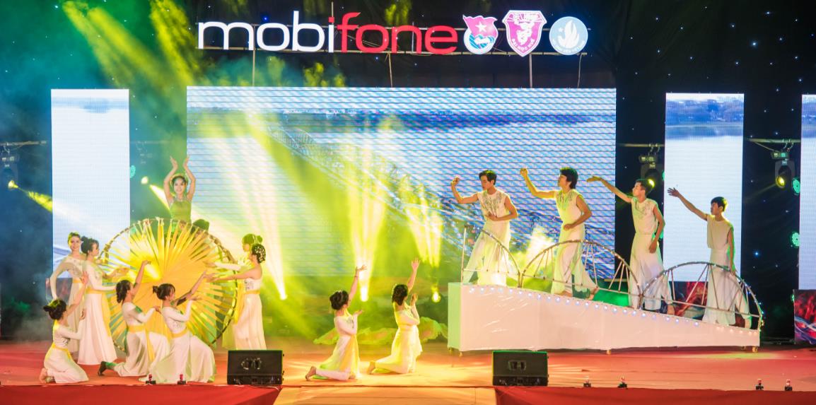 Challenge Me - MobiFone: Sân chơi bổ ích dành cho giới trẻ - Ảnh 1. Challenge Me - MobiFone: Sân chơi bổ ích dành cho giới trẻ - Ảnh 1.