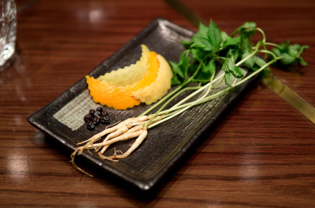 Cocktail nhân sâm có hương vị ra sao, cùng food blogger Lê Ngọc của “Nhà có hai người” trải nghiệm nào! - Ảnh 6. Cocktail nhân sâm có hương vị ra sao, cùng food blogger Lê Ngọc của “Nhà có hai người” trải nghiệm nào! - Ảnh 6.