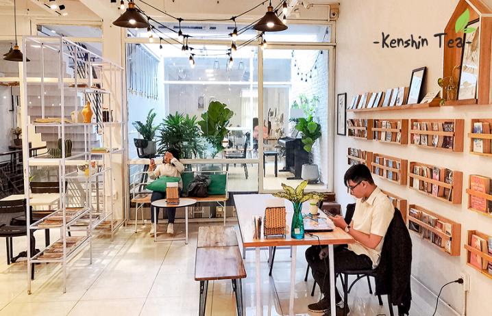 Giới trẻ Sài thành săn áo thun xịn giá rẻ ở đâu? - Ảnh 14. Giới trẻ Sài thành săn áo thun xịn giá rẻ ở đâu? - Ảnh 14.