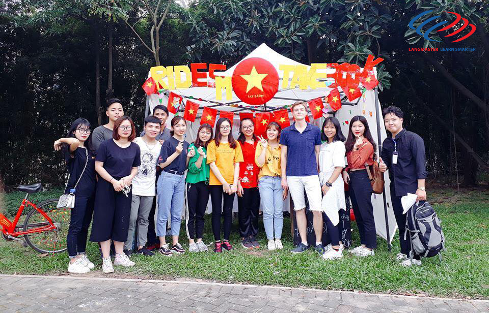 Langmaster International Fair - Ngày hội sôi động của giới trẻ - Ảnh 5. Langmaster International Fair - Ngày hội sôi động của giới trẻ - Ảnh 5.