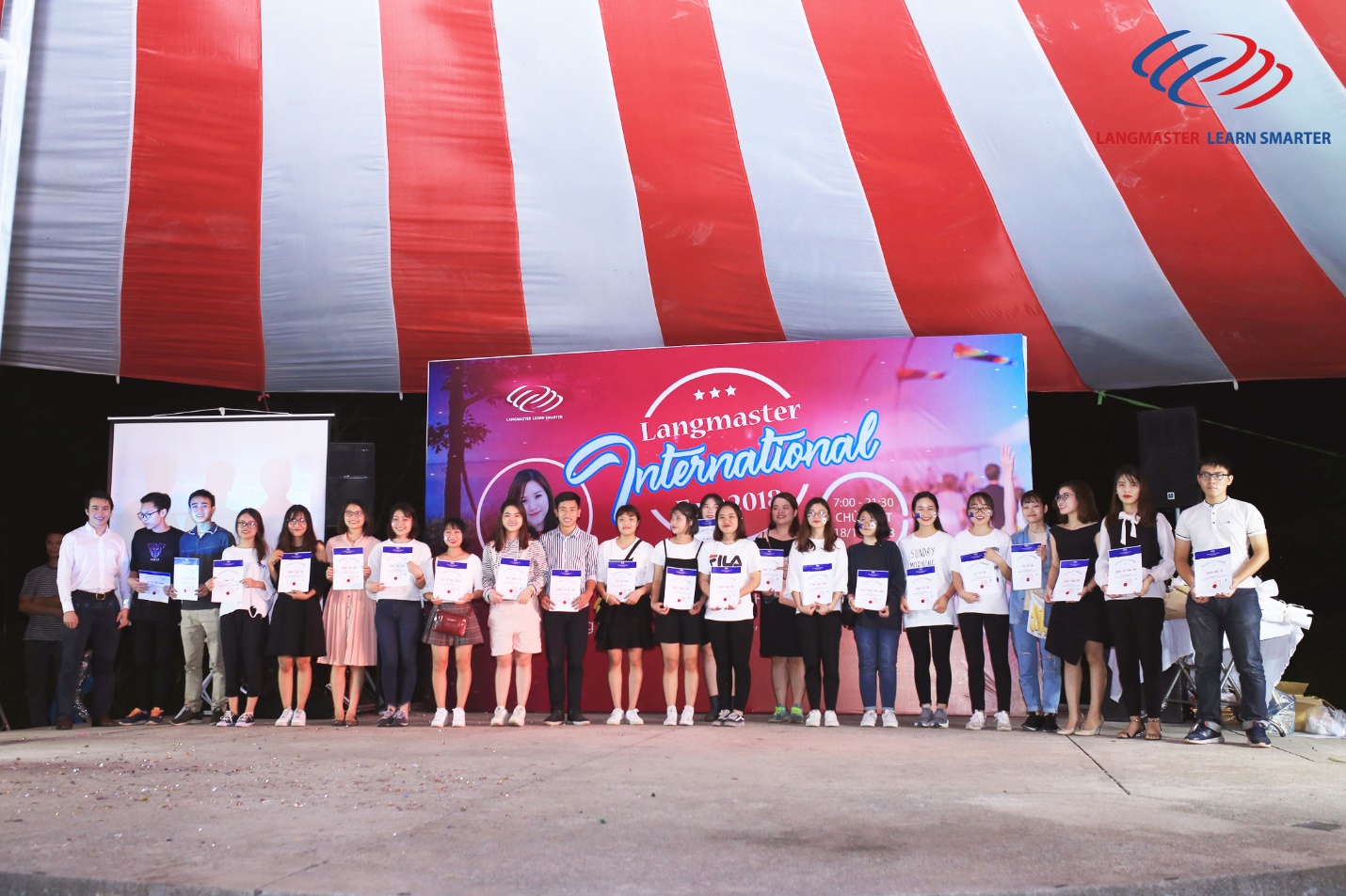 Langmaster International Fair - Ngày hội sôi động của giới trẻ - Ảnh 11. Langmaster International Fair - Ngày hội sôi động của giới trẻ - Ảnh 11.