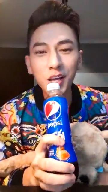 Đông Nhi, Isaac, Huỳnh Lập cùng nhiều sao Việt xác nhận Pepsi Muối là có thật khiến cộng đồng mạng hừng hực săn lùng - Ảnh 8. Đông Nhi, Isaac, Huỳnh Lập cùng nhiều sao Việt xác nhận Pepsi Muối là có thật khiến cộng đồng mạng hừng hực săn lùng - Ảnh 8.